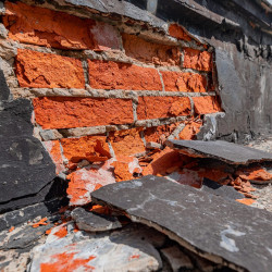 Signs of foundation issues on a home